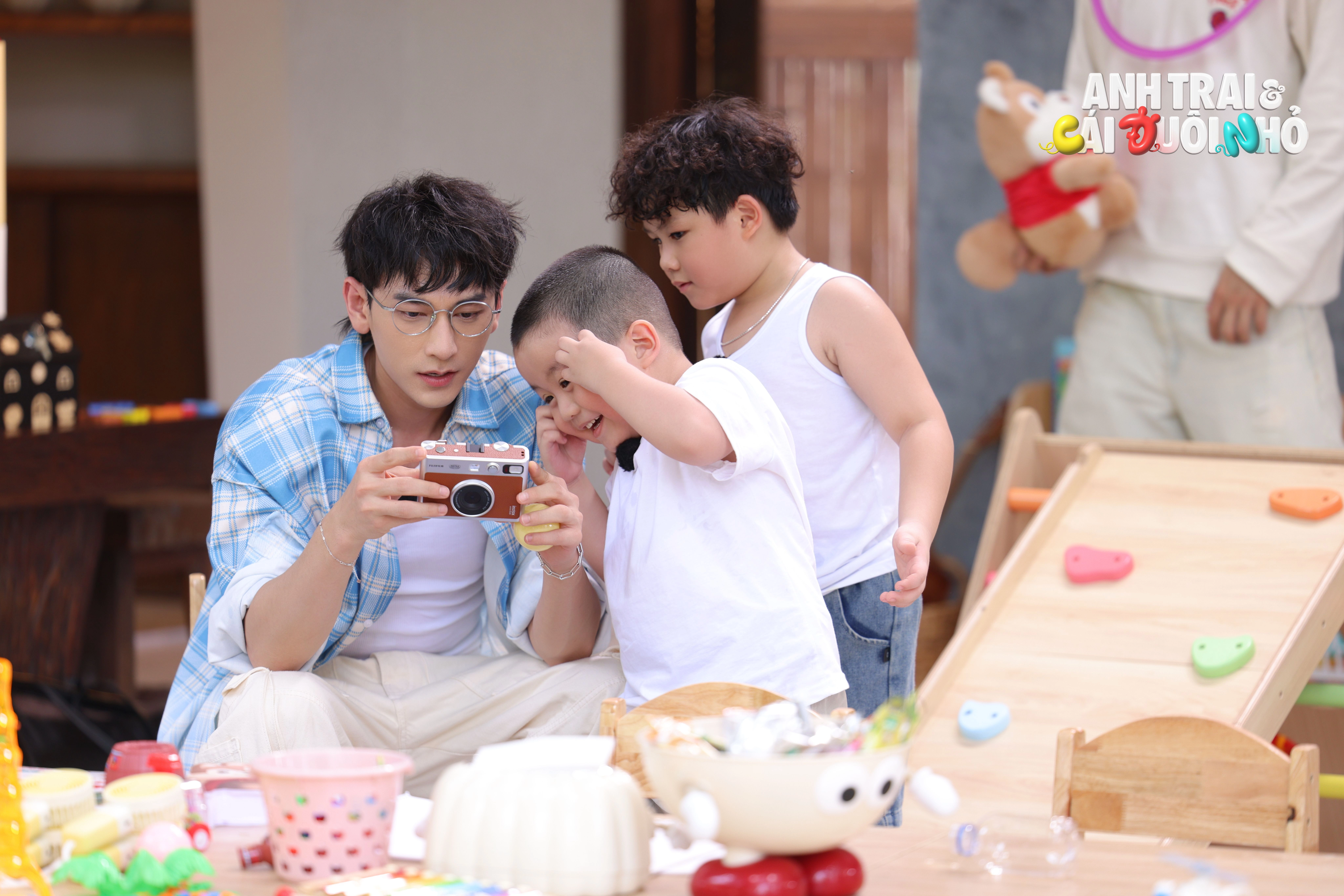 [ANH TRAI VÀ CÁI ĐUÔI NHỎ] TUNG DÀN “SAO NHÍ” CỰC DỄ THƯƠNG