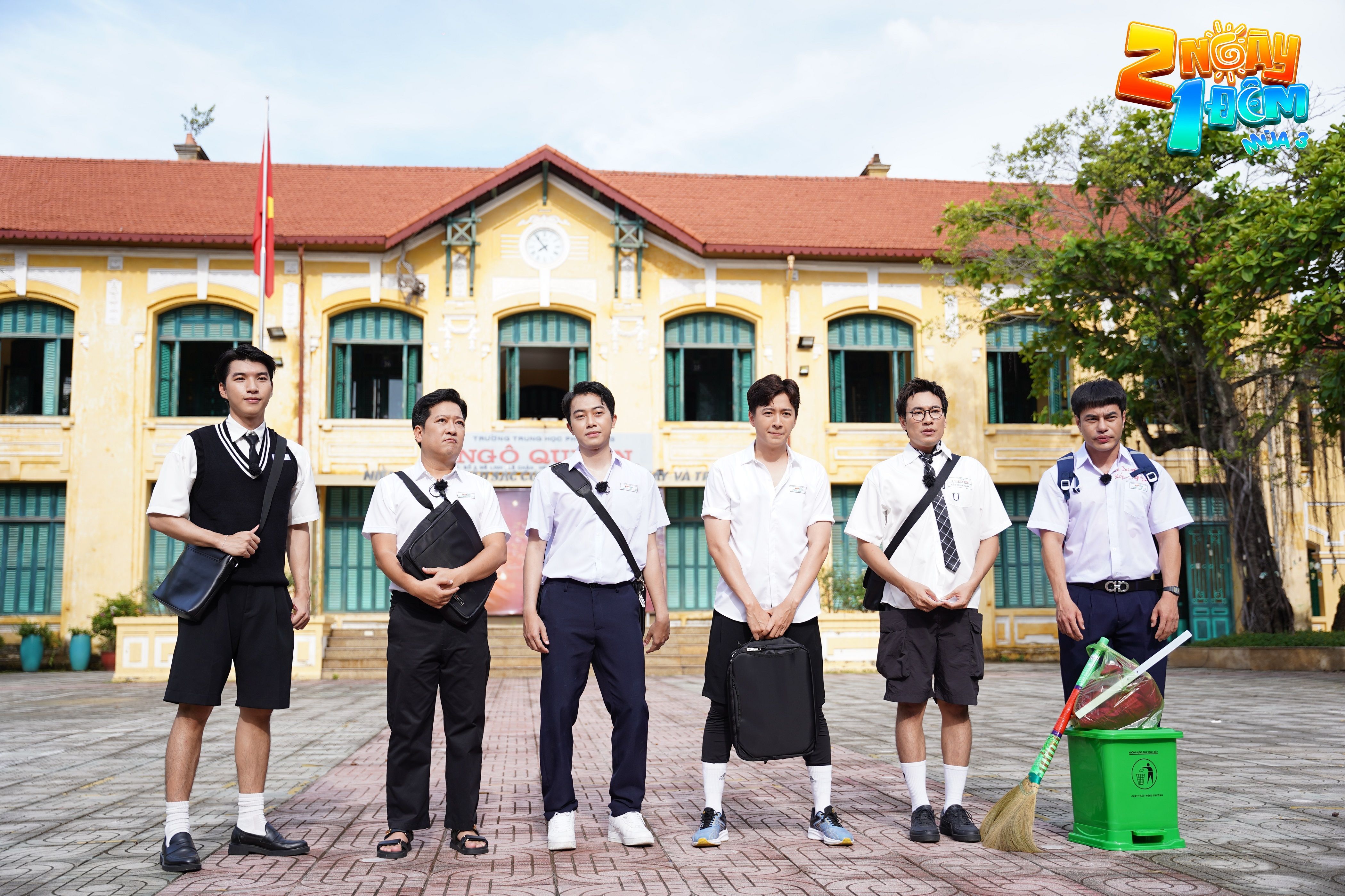 [2 NGÀY 1 ĐÊM] HIEUTHUHAI NGẬM NGÙI THỪA NHẬN “TIN ĐỒN” XẾP SAU “HIẾU THỨ NHẤT”