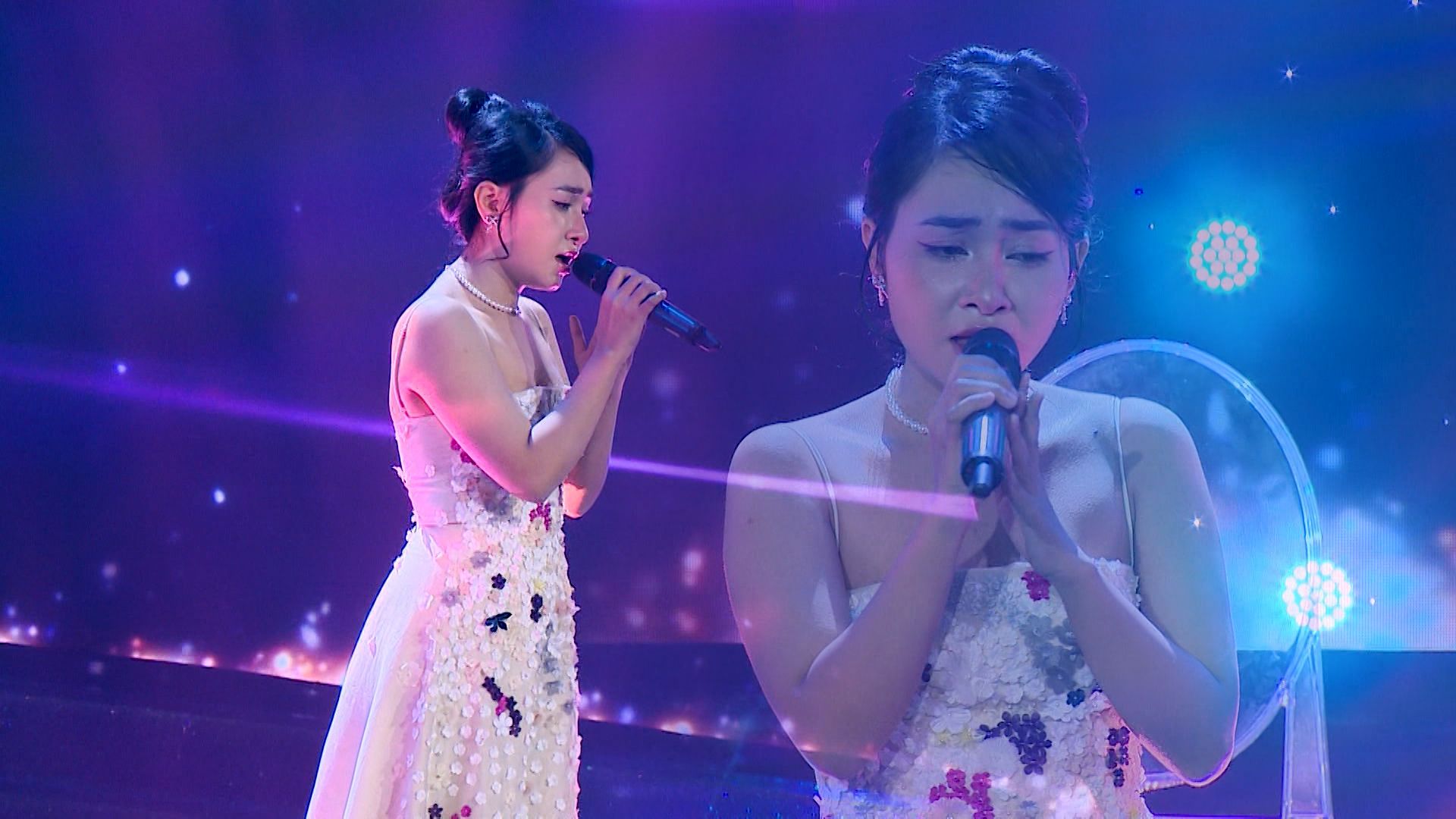 [NGƯỜI HÁT TÌNH CA] KAYON THAY ĐỔI NGOẠN MỤC, XUẤT SẮC GIÀNH QUYỀN VÀO VÒNG TRONG