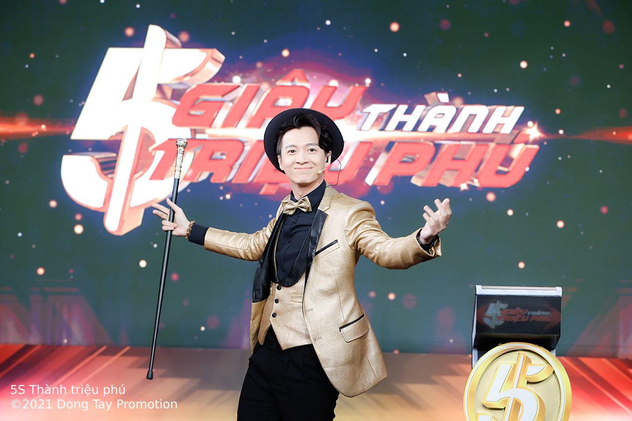 [5 GIÂY THÀNH TRIỆU PHÚ] NGÔ KIẾN HUY TIẾT LỘ BAN TƯ VẤN “ĐỈNH” NHƯ SIÊU NHÂN