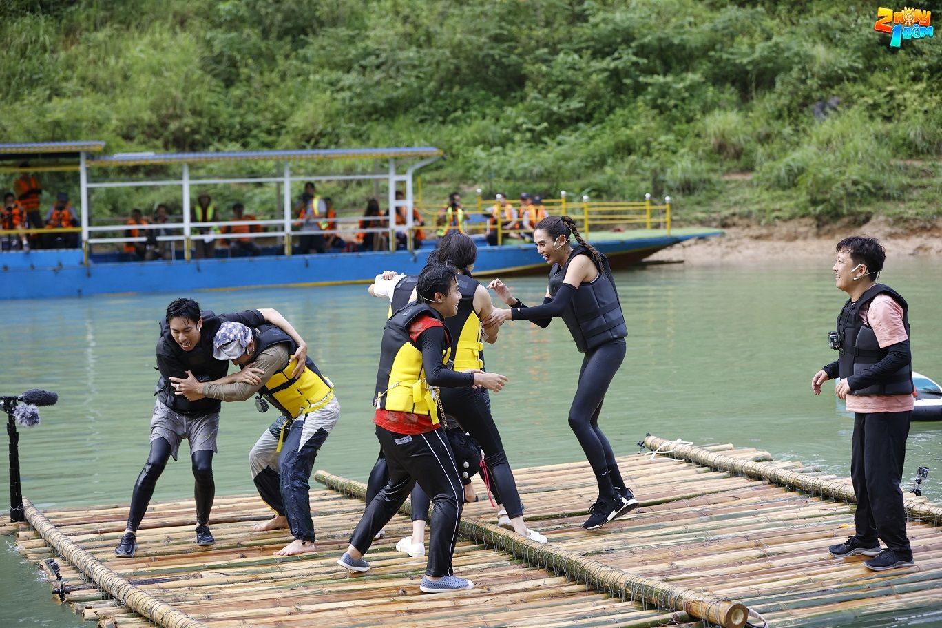 [2 NGÀY 1 ĐÊM] DÀN CAST “CHOẢNG NHAU” KHÔNG THƯƠNG TIẾC TRÊN SÔNG NHO QUẾ