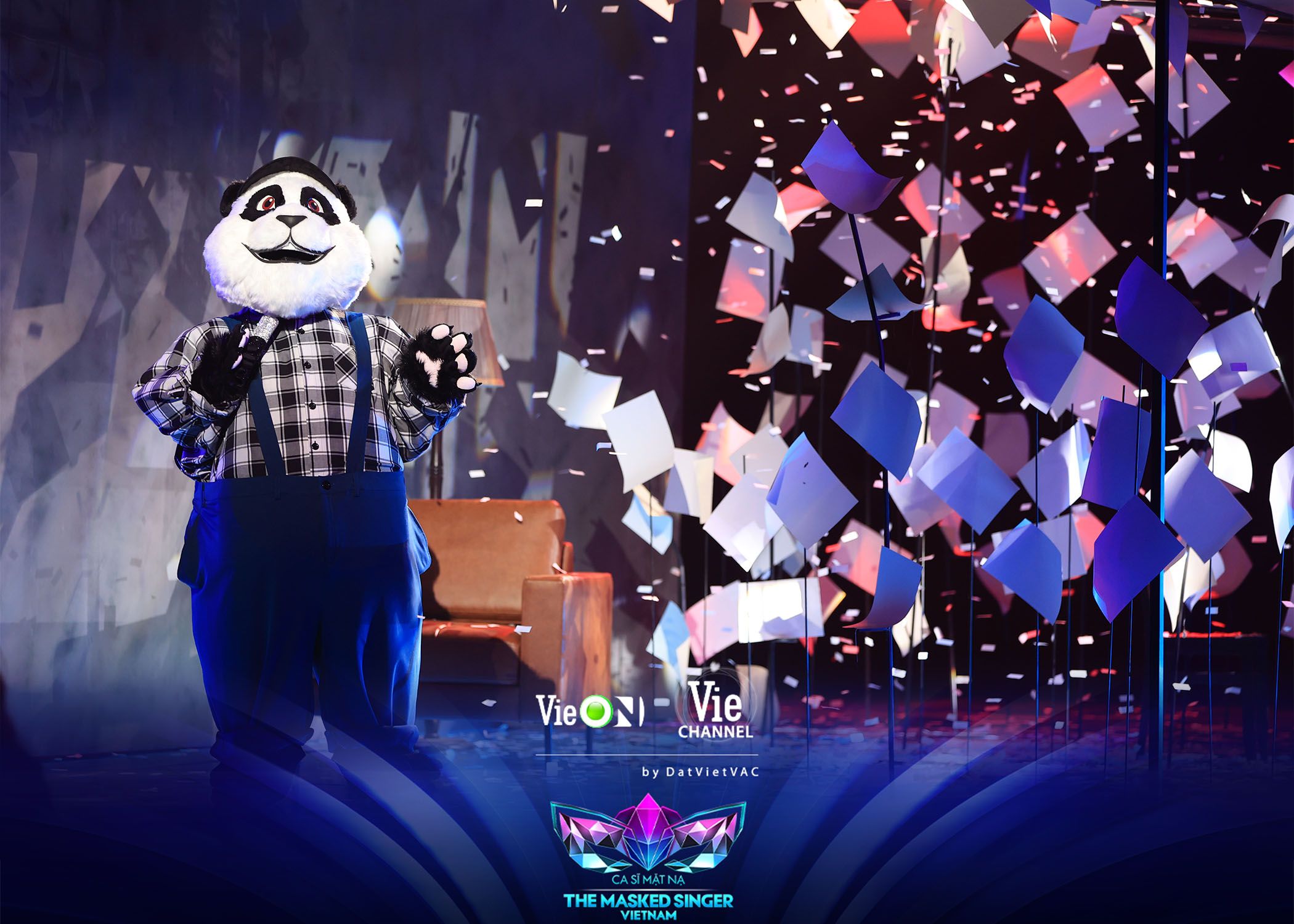 [THE MASKED SINGER VIETNAM] VỪA XUẤT HIỆN, BỐ GẤU & CÁO TIỂU THƯ ĐÃ LÀM NETIZEN RỤNG TIM VỚI NHỮNG MÀN TRÌNH DIỄN CẢM XÚC