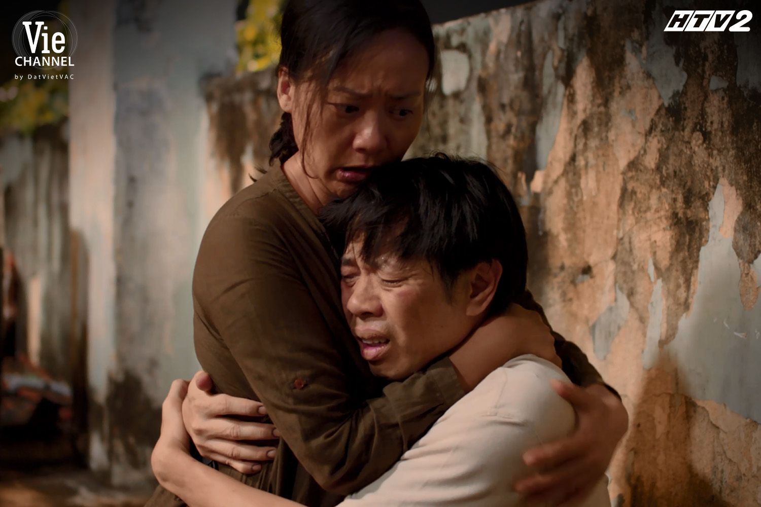 [CÂY TÁO NỞ HOA] HOẠN NẠN MỚI THẤY CHÂN TÌNH: NGƯỜI Ở LẠI VỚI NGỌC CHỈ CÓ HẠNH, CÒN NGÀ, BÁU, DƯ ĐỀU TỪ BỎ GIA ĐÌNH